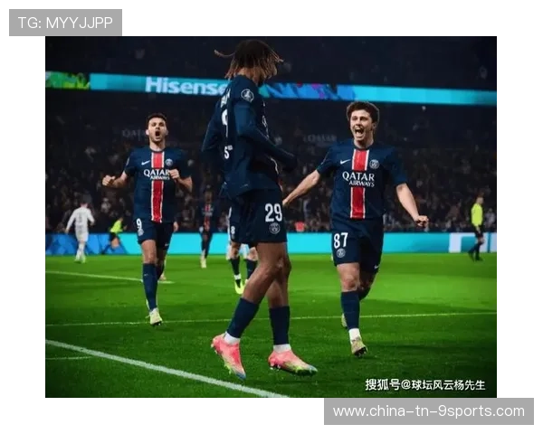法甲巴黎核心中场传球到位,进攻持续延展：空间被精准打开的战术之美